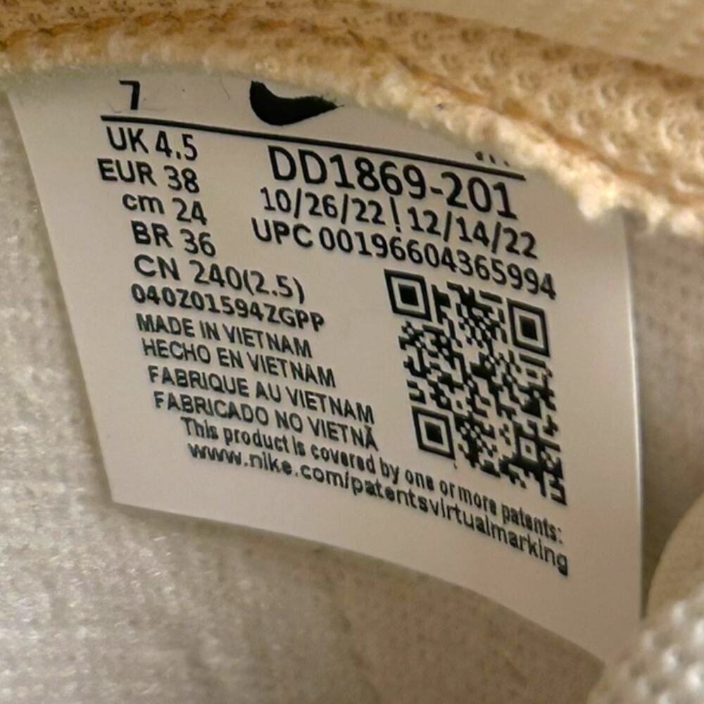 Nike Women's Dunk High-Top Sneakers Two-Tone Pale Vanilla White Yellow Size 7 US - Picture 12 of 12